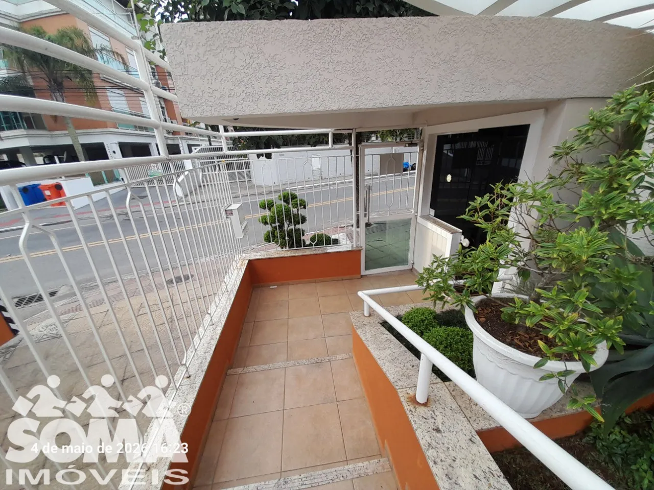 Дуплекс с американской кухней и 2 спальнями-сюитами — photo 37