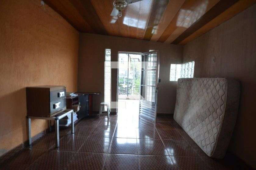1-bedroom apartment with a balcony and gas kitchen