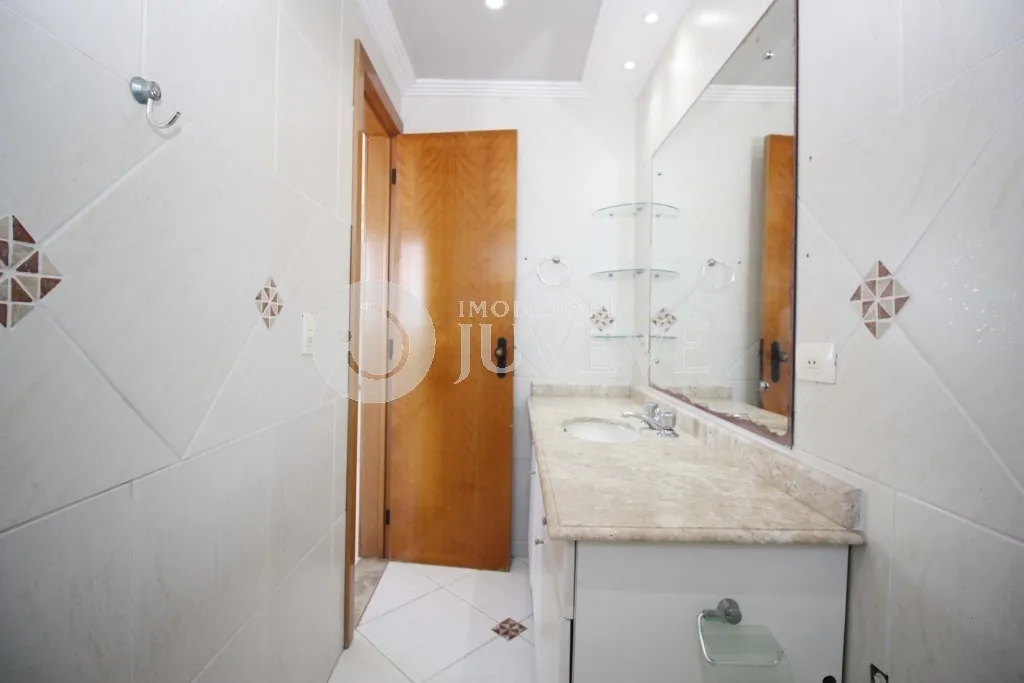 Apartment, 93 m², with a glass-enclosed balcony — photo 23