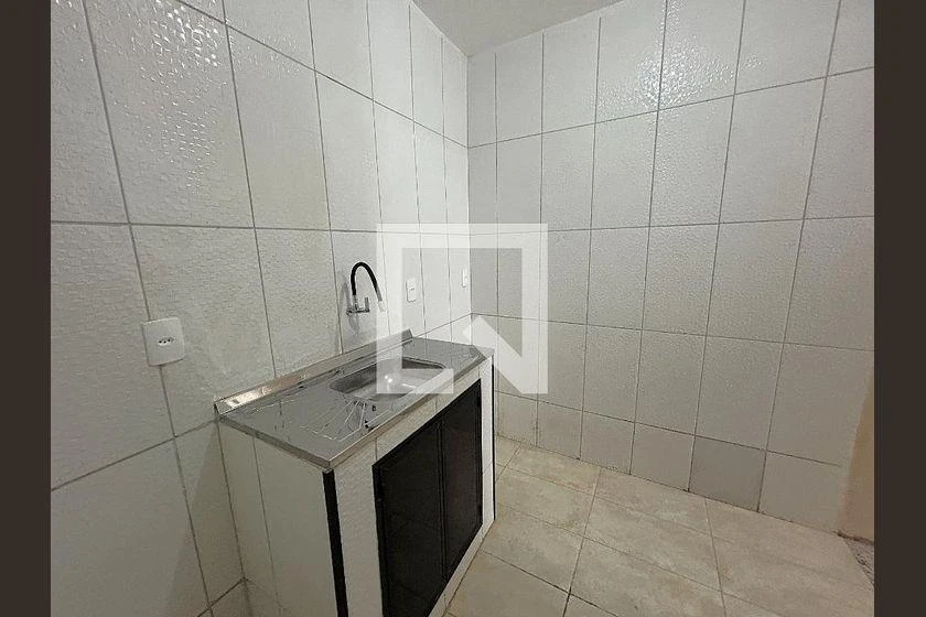 One-bedroom house with a washing machine — photo 15