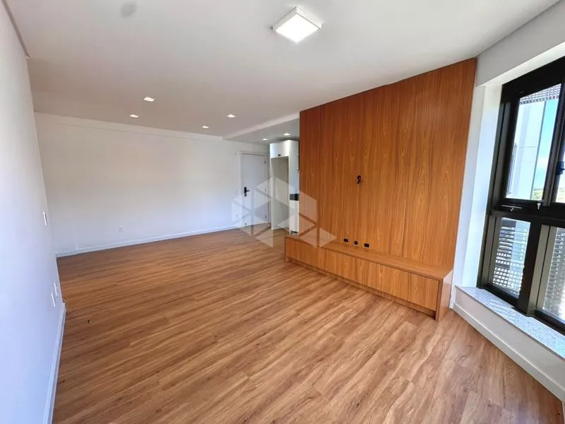 2-bedroom apartment with a washing machine in Florianópolis — photo 19