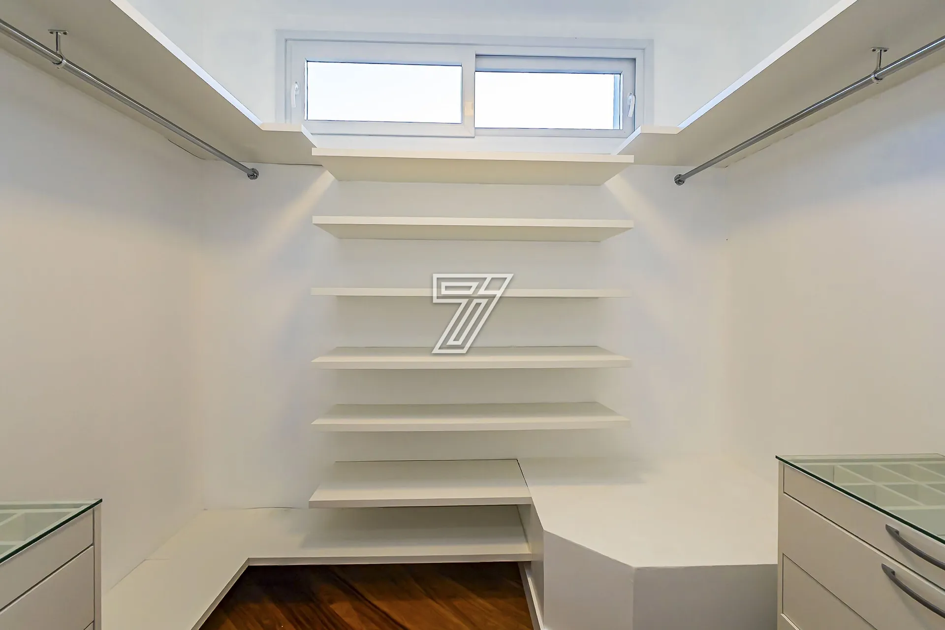Casa para locação com 4 quartos e 3 suítes — photo 52
