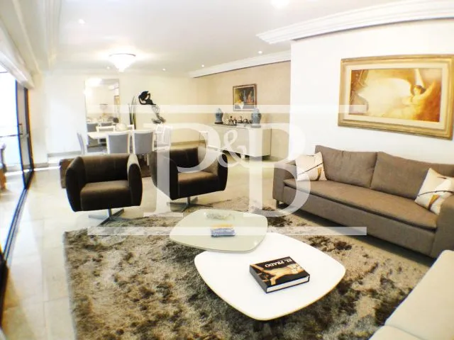 Apartamento com 3 dormitórios, 230 m² e varanda fechada — photo 2
