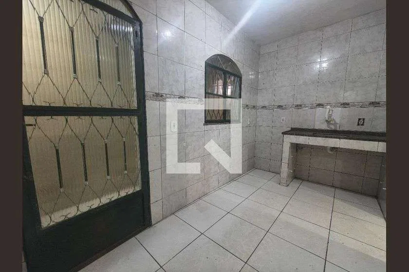 1-bedroom house with a separate, closed kitchen — photo 6