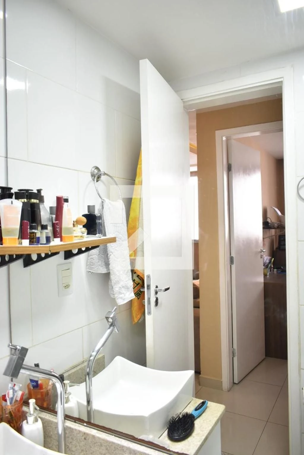 Furnished apartment with open-plan kitchen and 2 bedrooms — photo 41