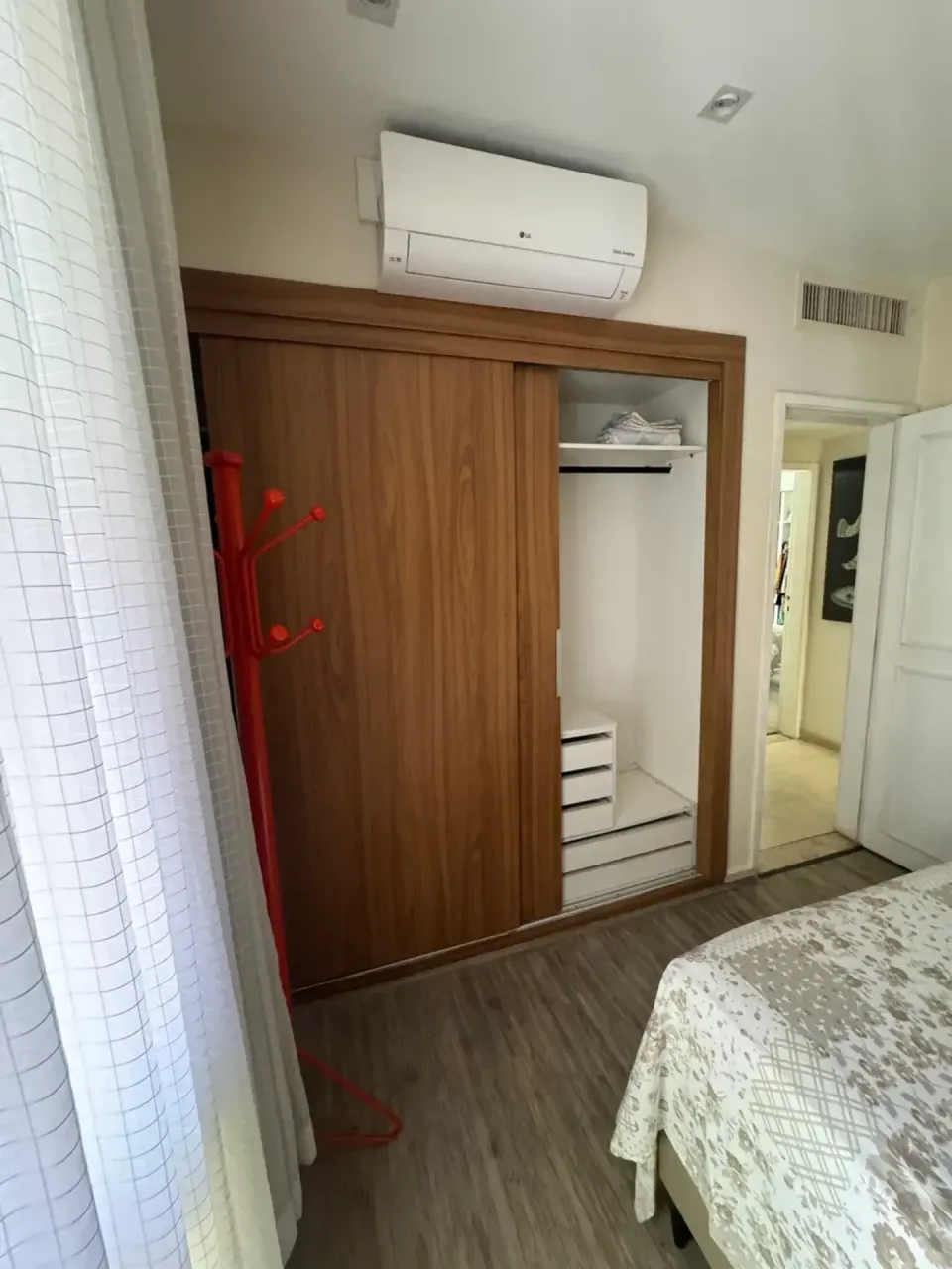 Apartamento sem mobília com 3 quartos e 3 banheiros — photo 17