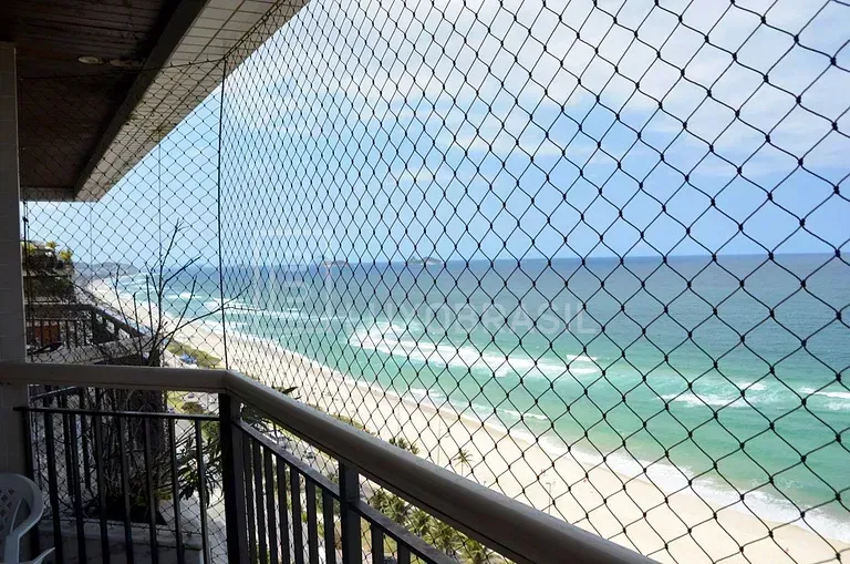 Furnished 3-bedroom apartment with enclosed glass balcony — photo 15