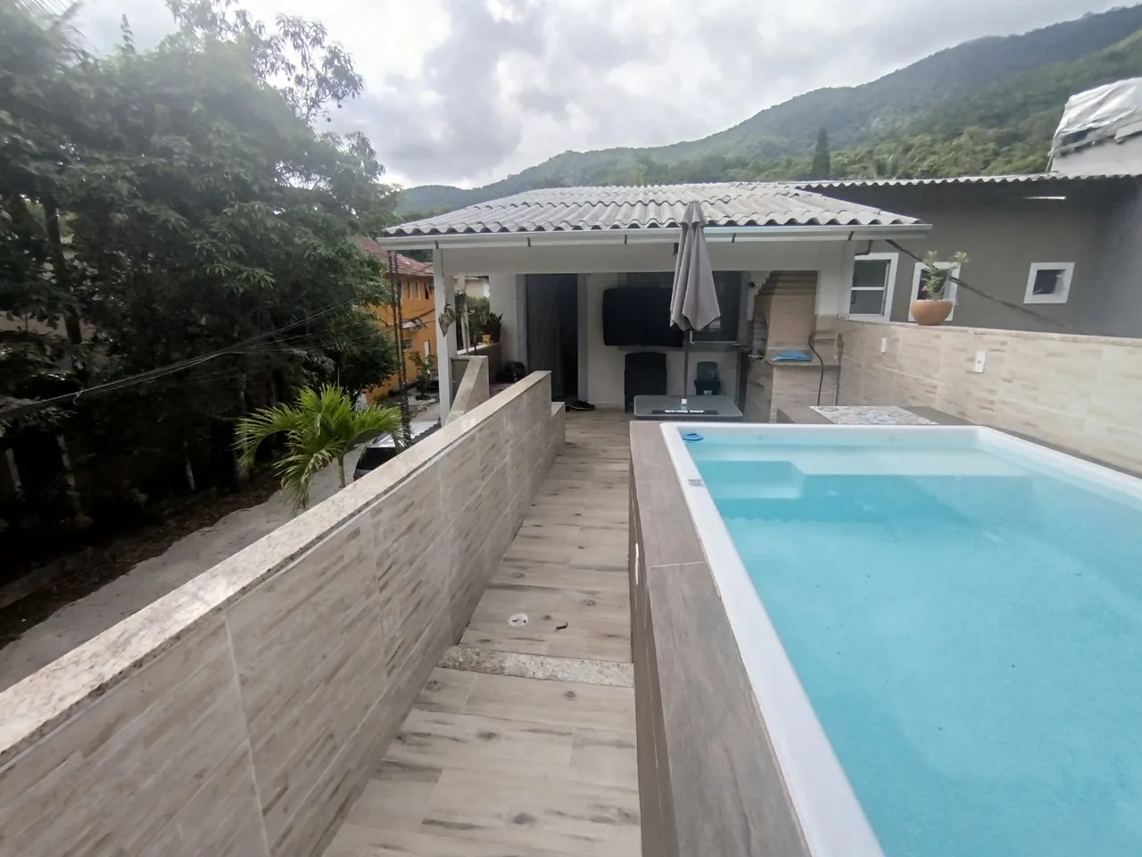Furnished house with 2 bedrooms and 1 bathroom — photo 8