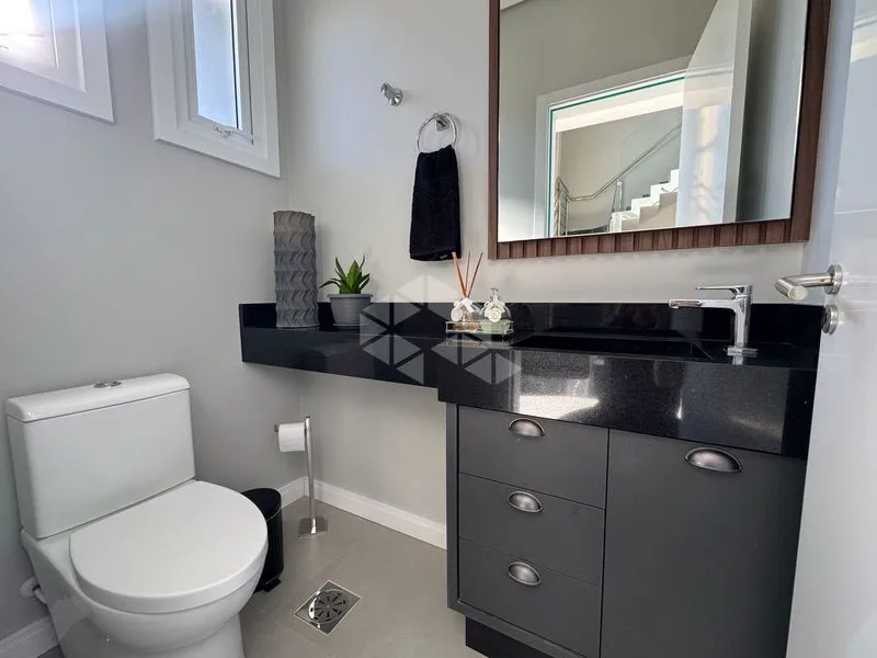 Furnished house with 4 en-suite bedrooms and private garden — photo 41