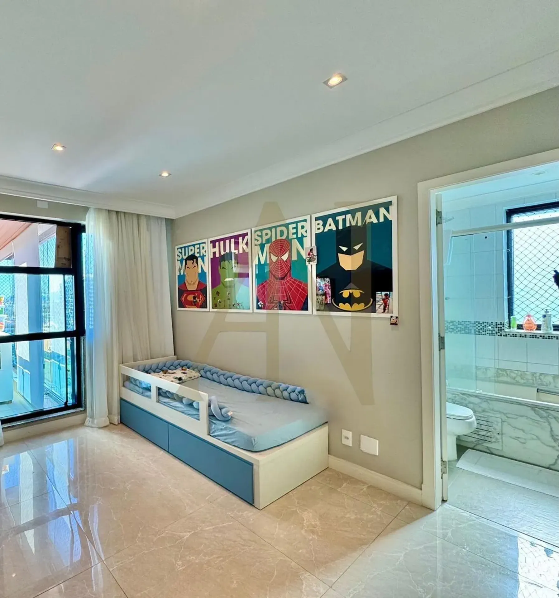 Furnished apartment with 4 bedrooms and 5 bathrooms — photo 23