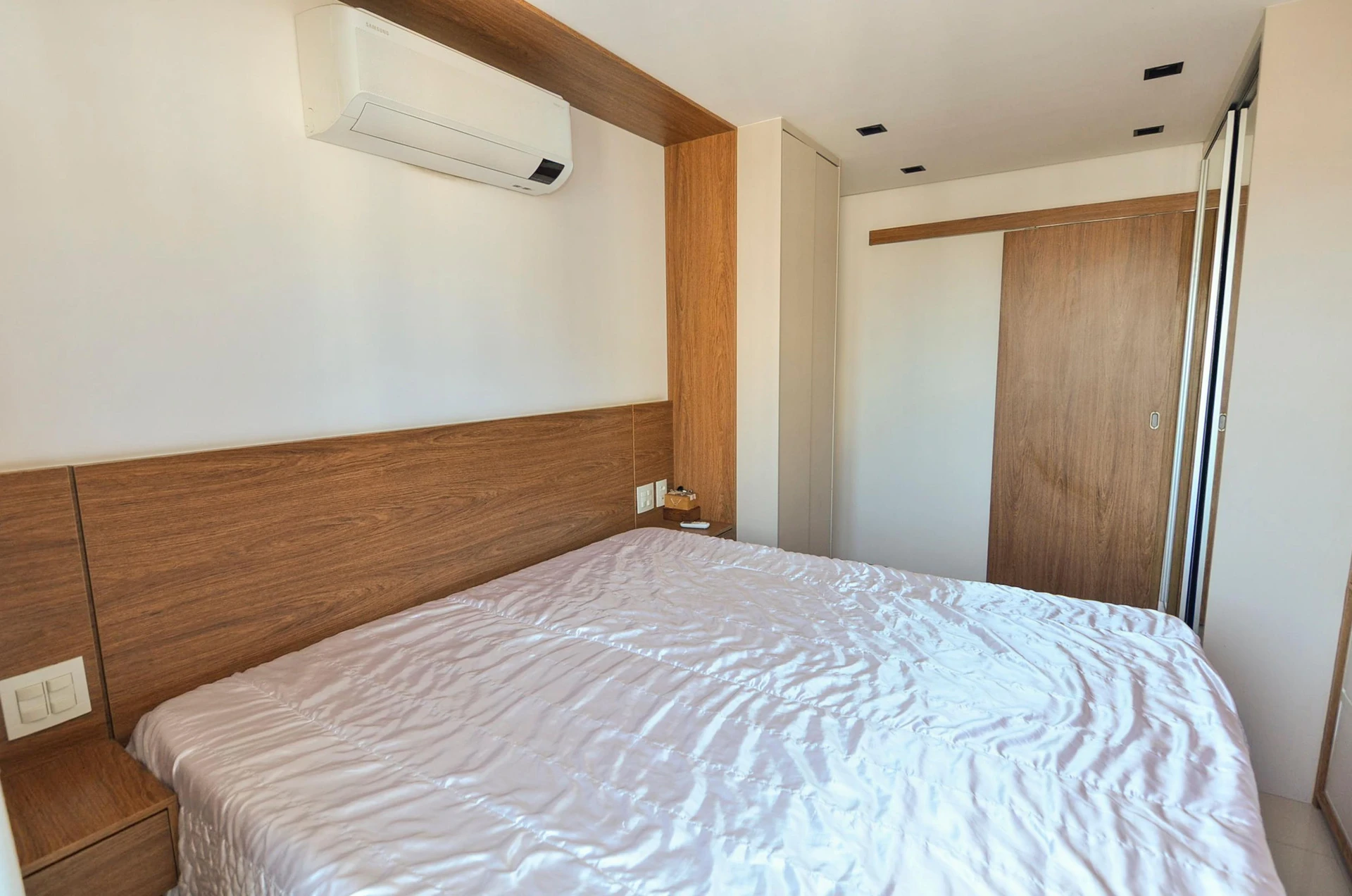 Furnished 3-bedroom apartment with balcony and BBQ grill — photo 19