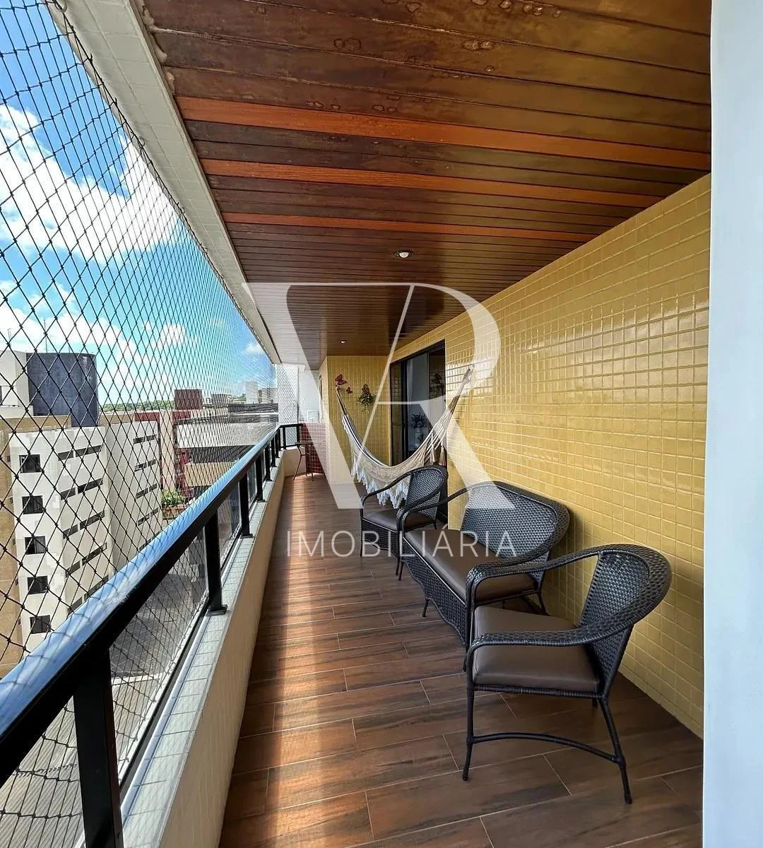 Penthouse with 4 en-suite bedrooms and 3 parking spots — photo 25