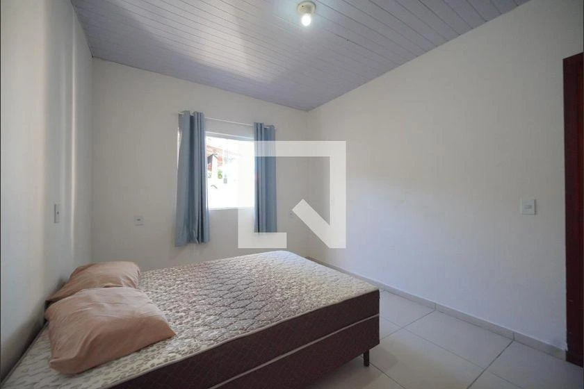 Apartamento amueblado de 1 dormitorio con jardín privado — photo 7
