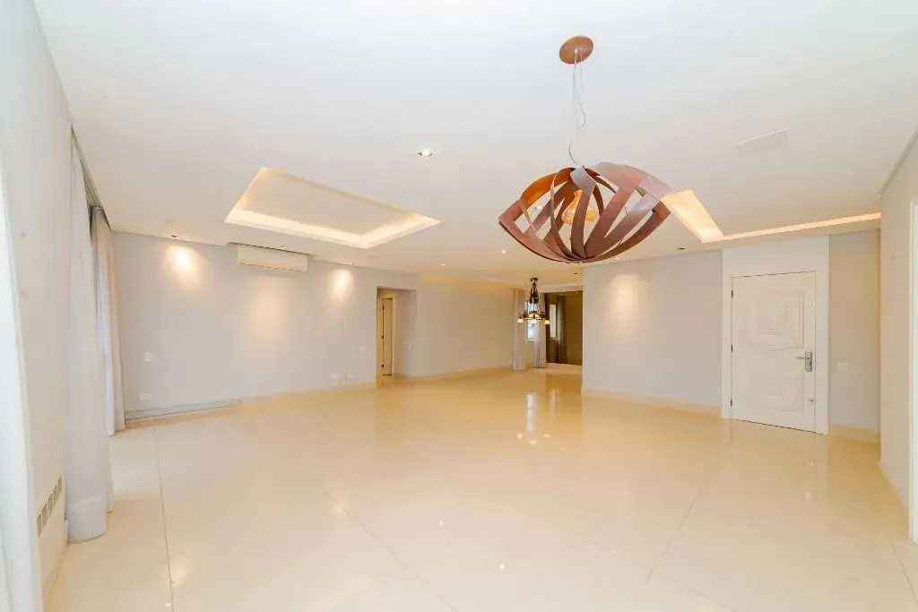2-bedroom apartment with 2 en-suite bathrooms; 331 m² — photo 6
