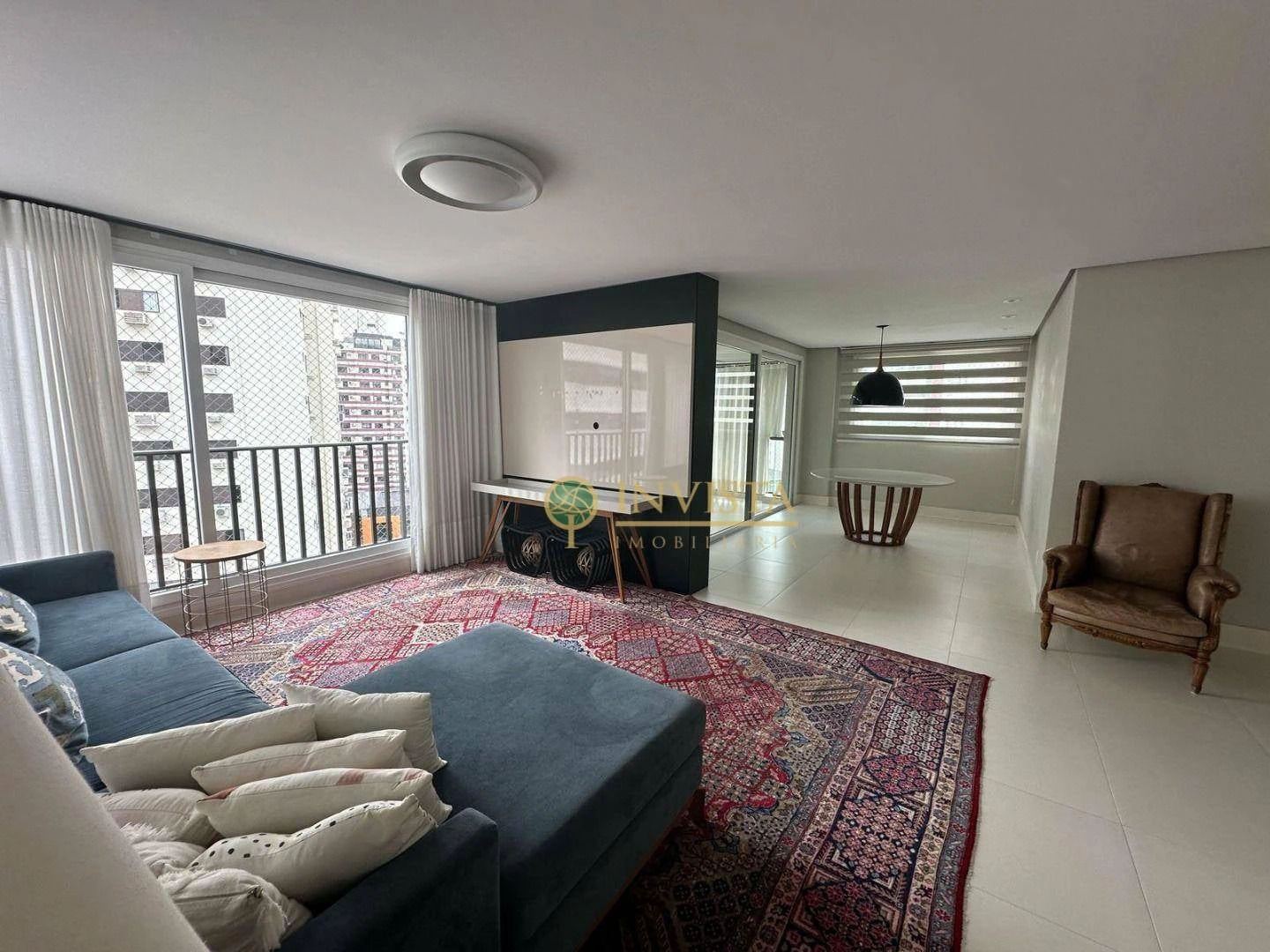 Furnished 3-bedroom apartment with 3 parking spots