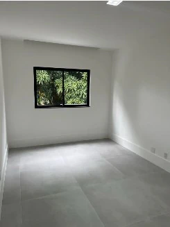 Triplex house with 3 en-suite suites and 5 bathrooms — photo 18
