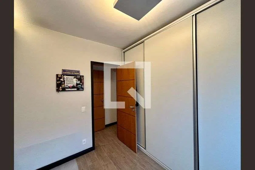 Renovated 2-bedroom apartment with city view, 85 m² — photo 21