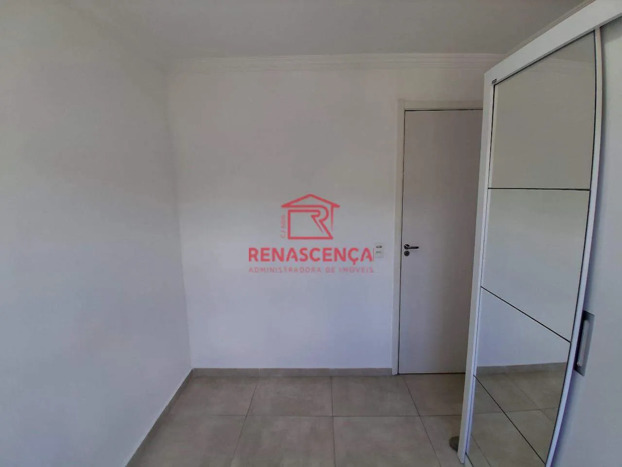 Apartamento térreo interno com cozinha fechada a gás — photo 21
