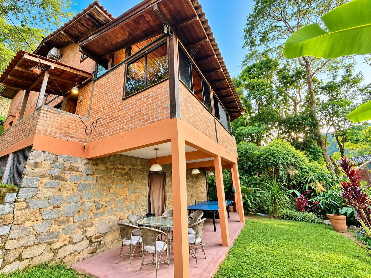 Furnished house, 200 m², with a water view — photo 14