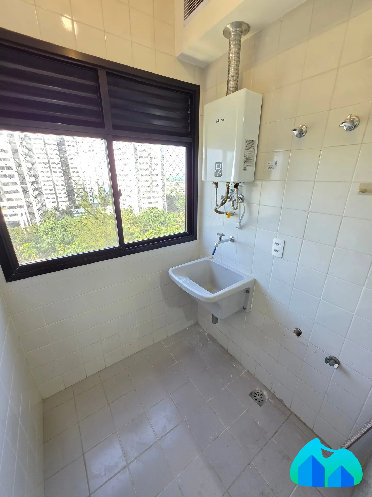 71 m² apartment with a mountain view and a private BBQ — photo 13