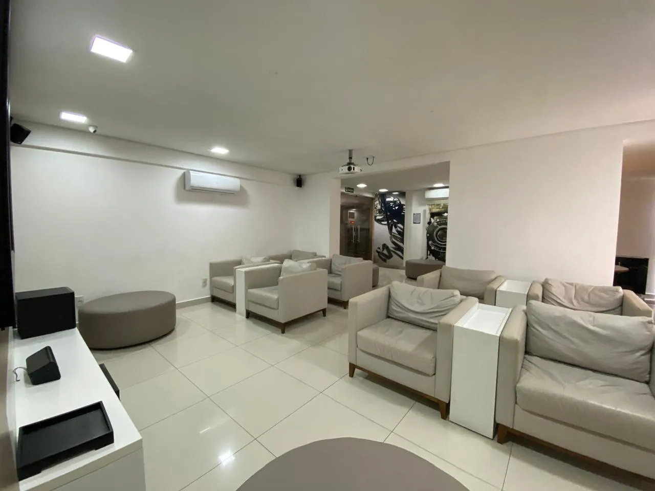 Квартира 91 м² с 3 спальнями и балконом — photo 30