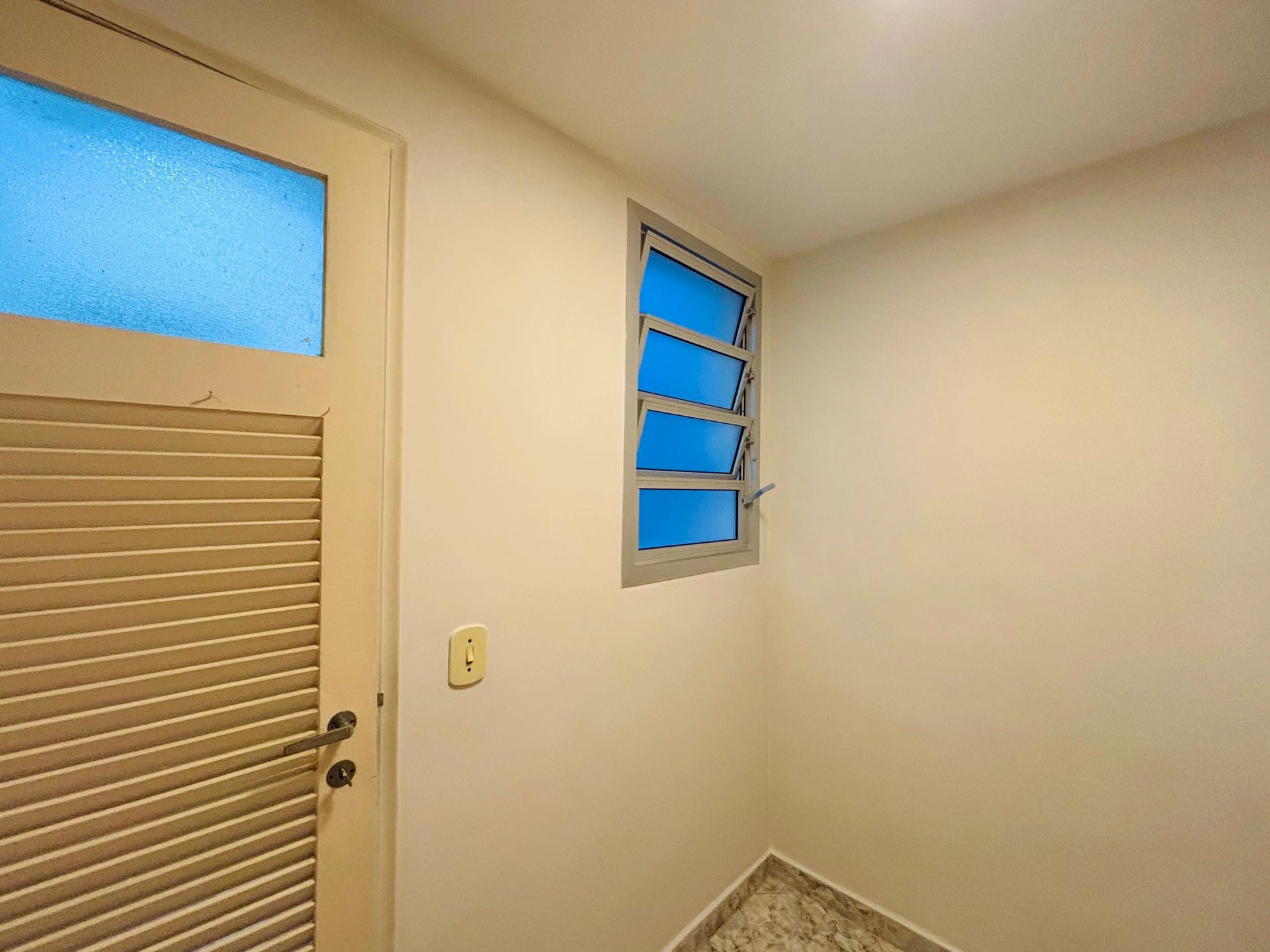 2-bedroom apartment with a mountain view in Rio de Janeiro — photo 31