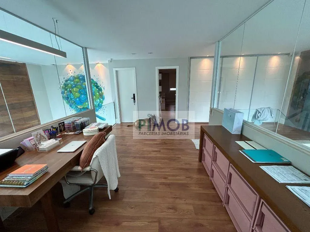 Casa mobiliada com 3 quartos e 5 banheiros, 550 m² — photo 26