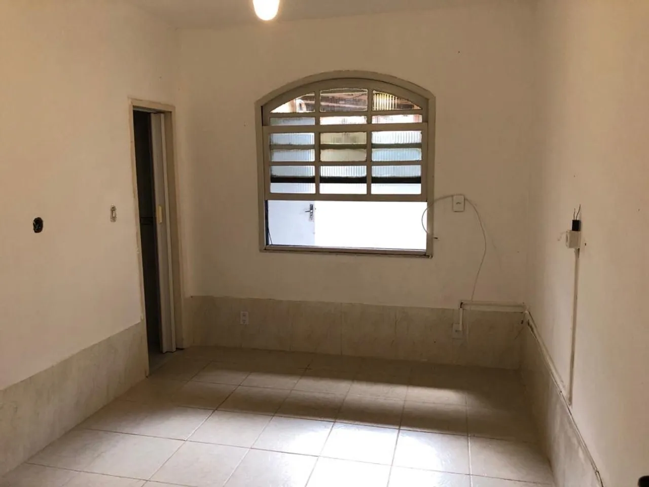 House with 3 bedrooms, 3 bathrooms and an open-plan kitchen — photo 16