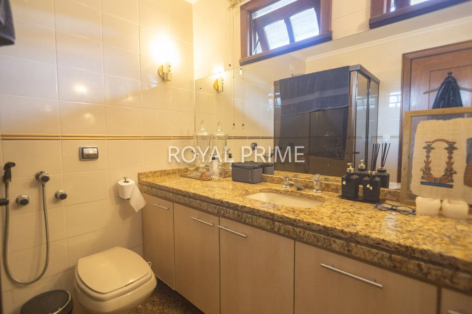 Furnished house in a gated community with 4 bedrooms and 5 baths — photo 52