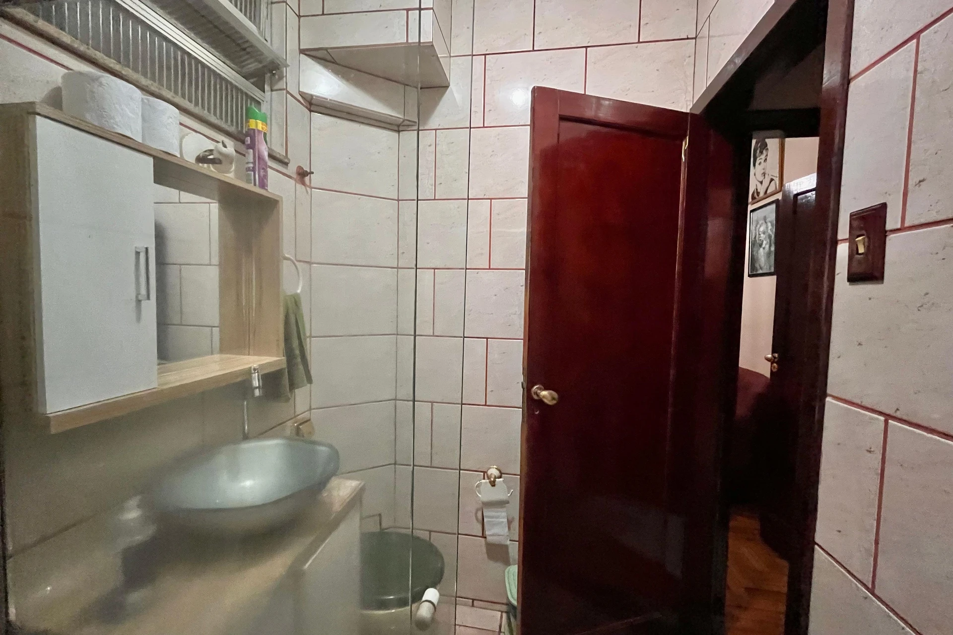 Furnished 2-bedroom apartment with a separate kitchen — photo 19