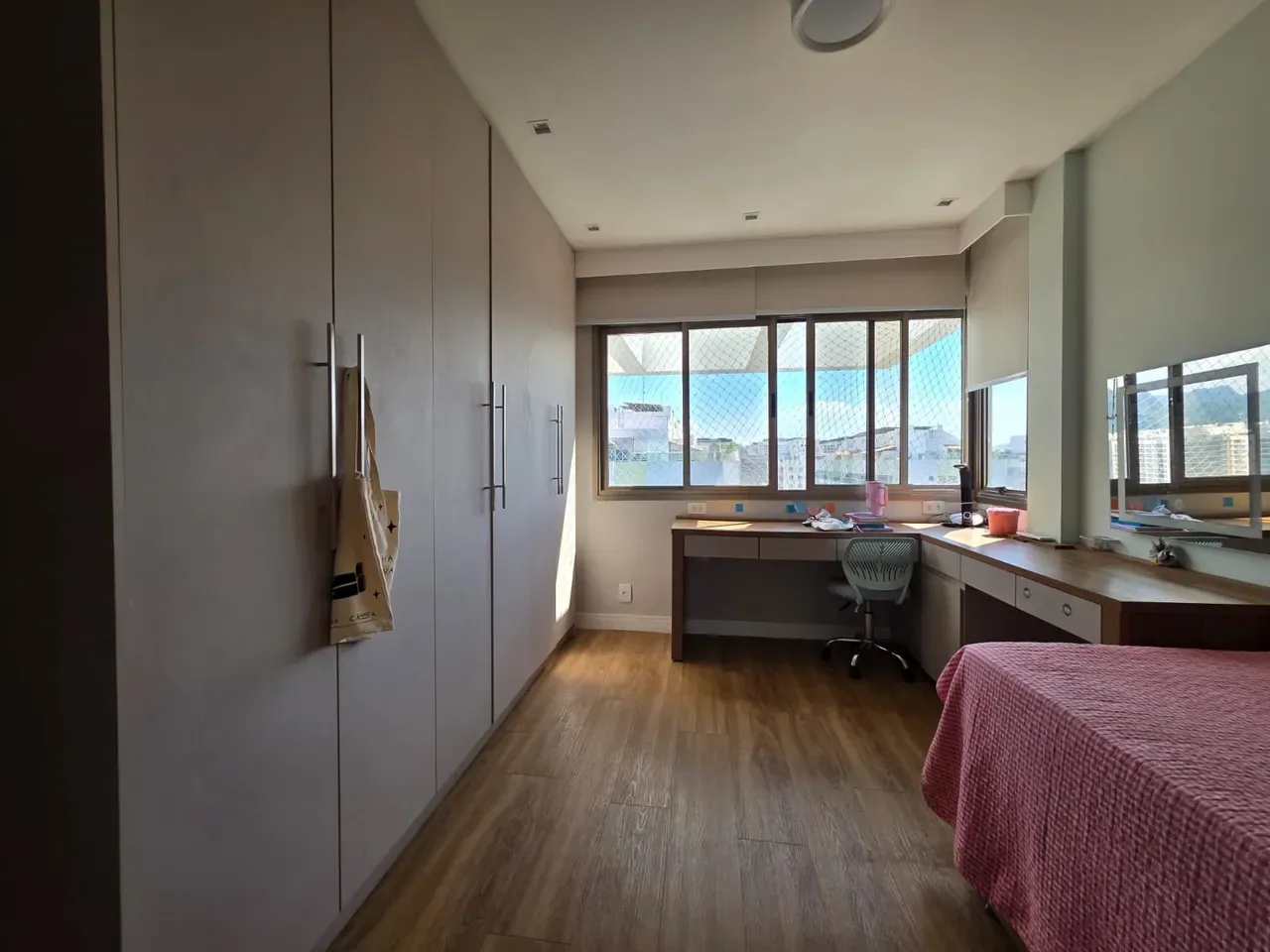 Water view in a 4-bedroom apartment, 265 m² — photo 4