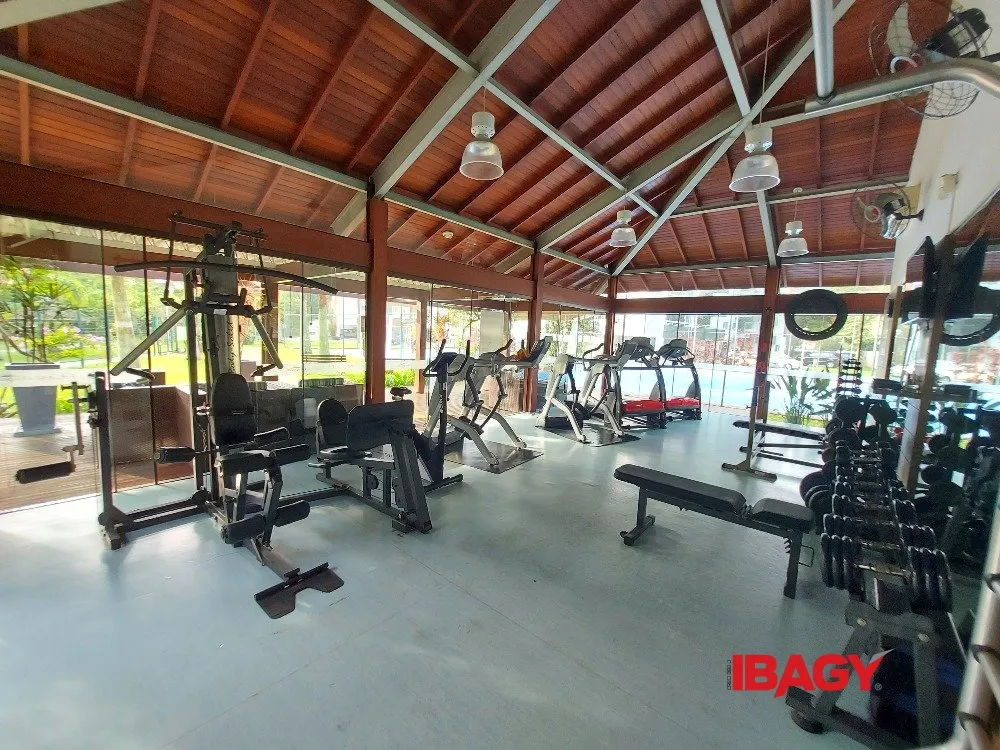 Furnished apartment with 2 bedrooms and 79 m² — photo 45