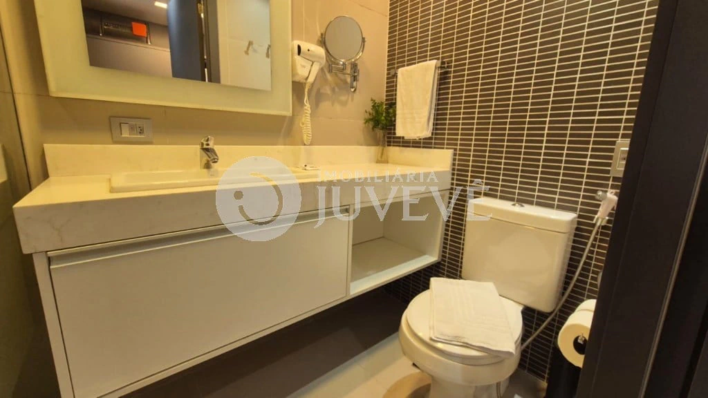 One-bedroom apartment in a building with a sauna — photo 8