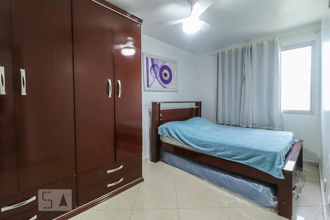 2-bedroom apartment in a building with a gym — photo 15