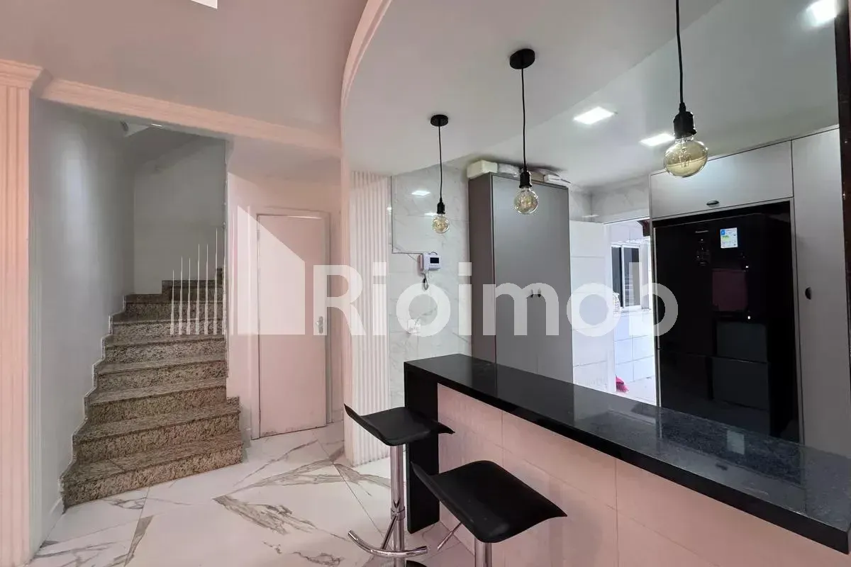 Furnished house with 5 bedrooms and 5 bathrooms — photo 4