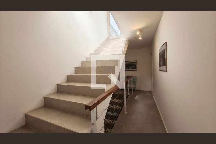 3-bedroom house with 290 m² and open-plan kitchen — photo 33