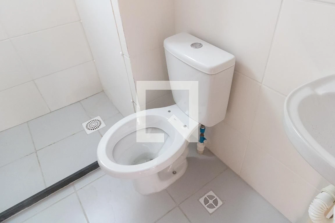 Unfurnished apartment with 2 bedrooms and parking — photo 9