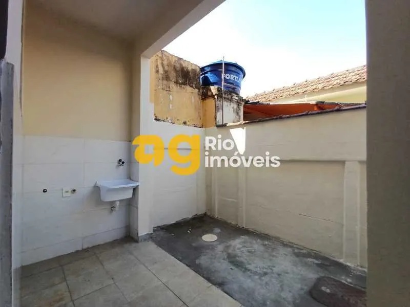 1-bedroom apartment with a balcony and air conditioning — photo 6