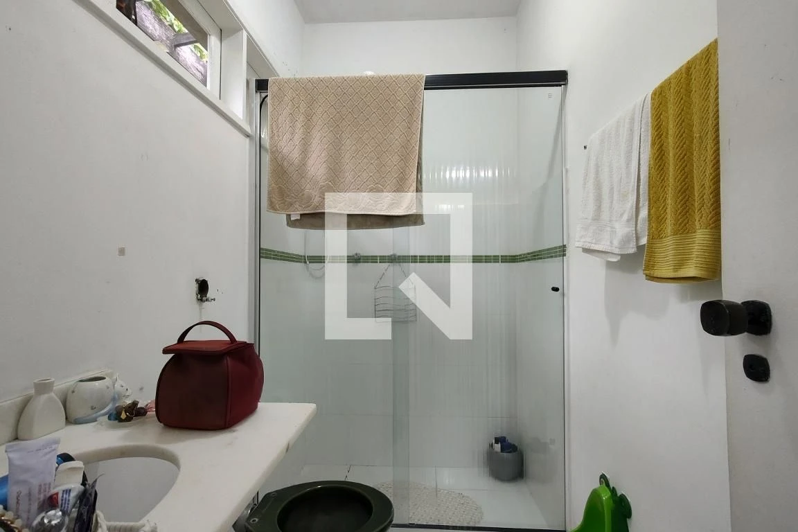 Furnished house with 3 bedrooms, private garden and 2 spots — photo 65