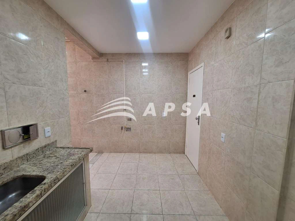 3-bedroom apartment with a separate kitchen — photo 5