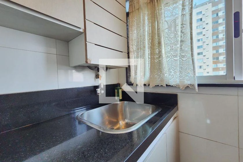 3-bedroom apartment with balcony and 2 parking spots — photo 43