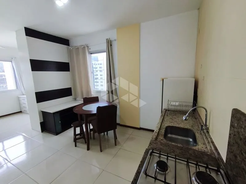 Loft amueblado de 29 m² con cocina integrada — photo 4