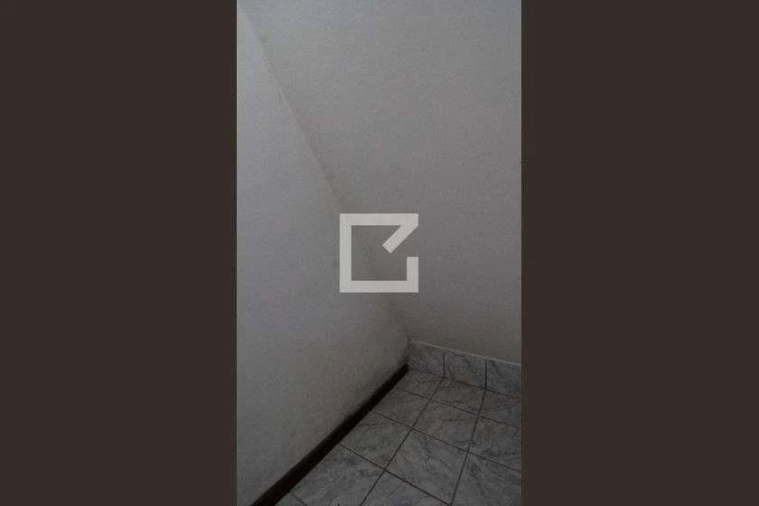 40 m² studio with an electric shower — photo 23