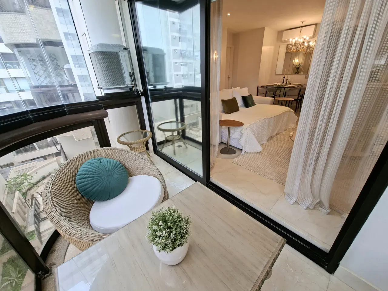 2-bedroom apartment in a building with a sauna — photo 30