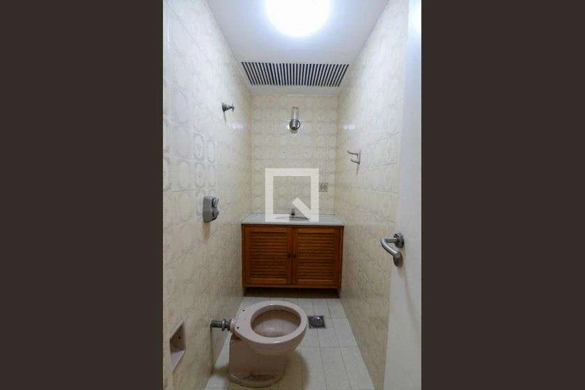 140 m² apartment with 4 bedrooms and 1 en-suite — photo 24