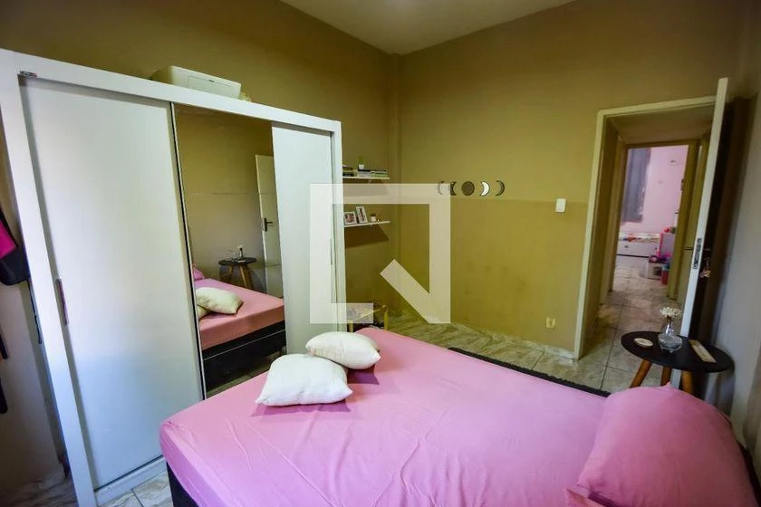 65 m² apartment with a washing machine and a bathtub — photo 12