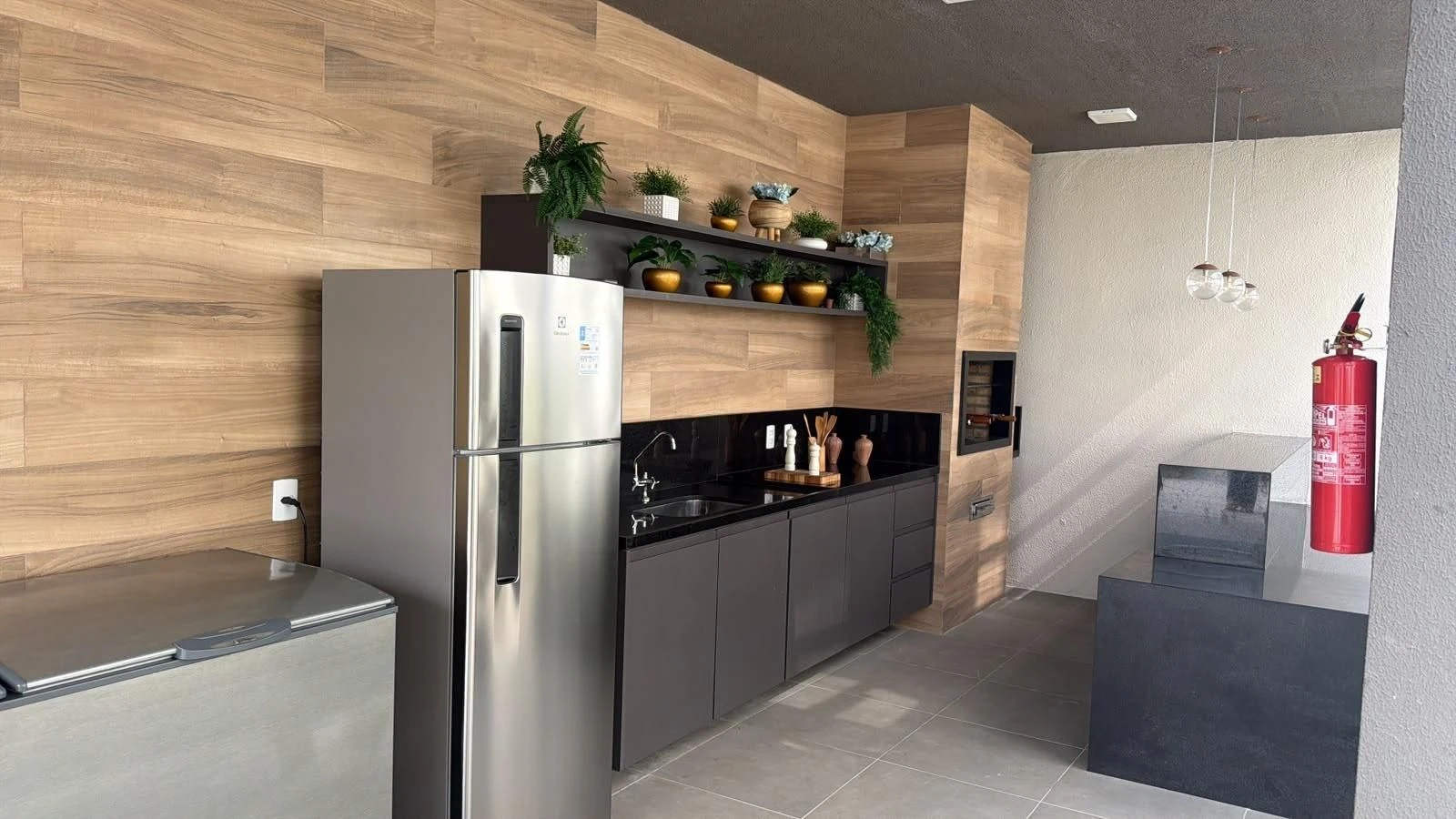 Apartamento com 2 quartos e cozinha separada a gás — photo 23