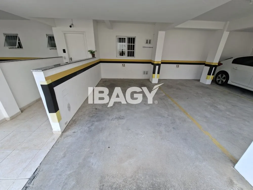 Furnished 2-bedroom apartment with a balcony — photo 20