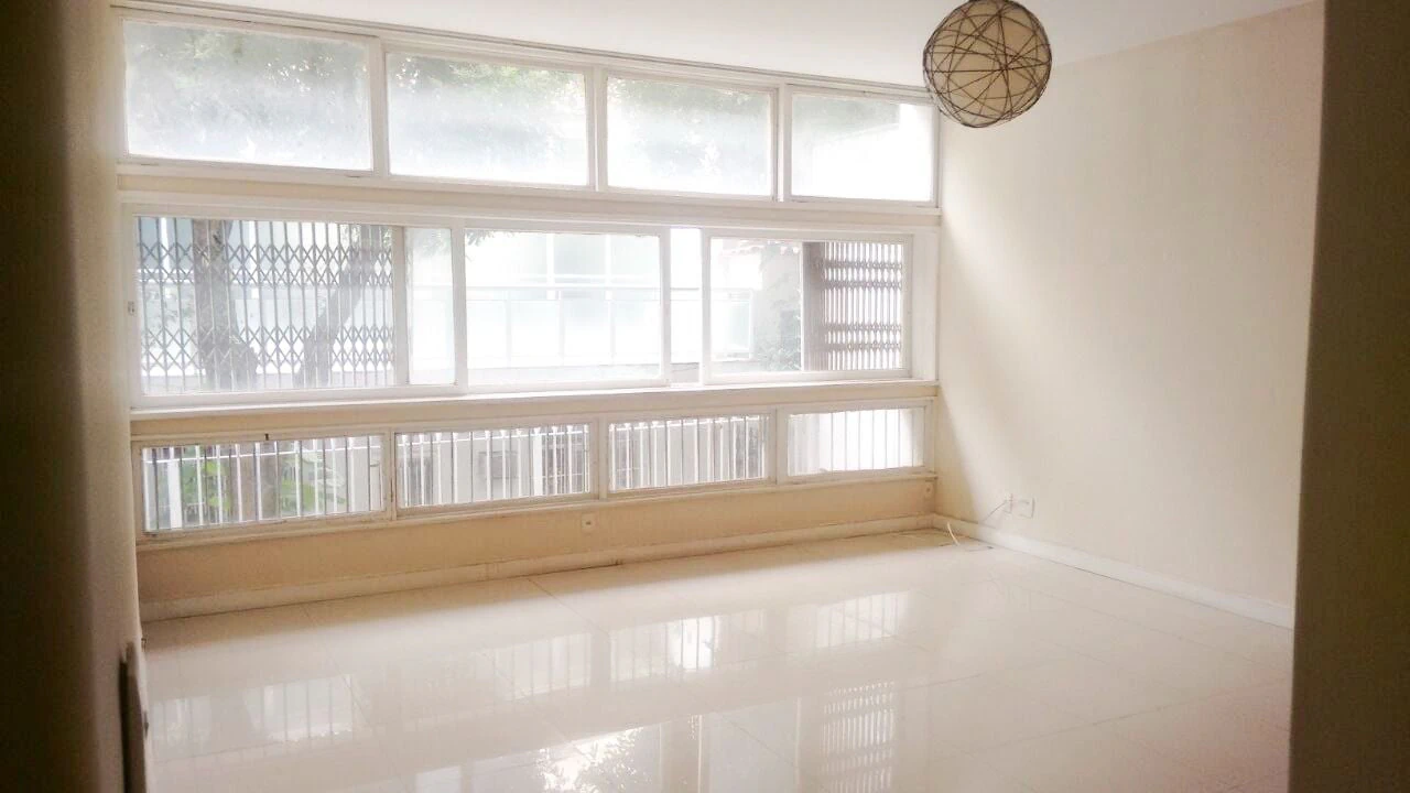 3-bedroom apartment, 1 with its own bathroom, 149 m² — photo 5