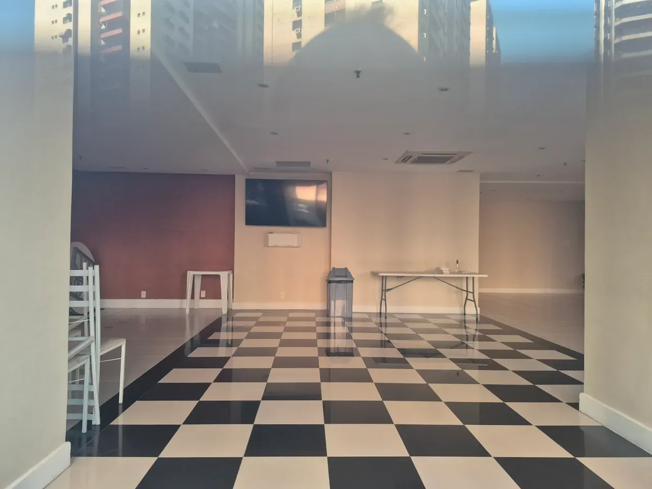 140 m² apartment with 3 bedrooms and an enclosed balcony — photo 31